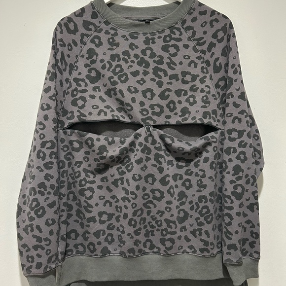 Nursing Queen Oversized Sweater Top - Picture 4 of 5